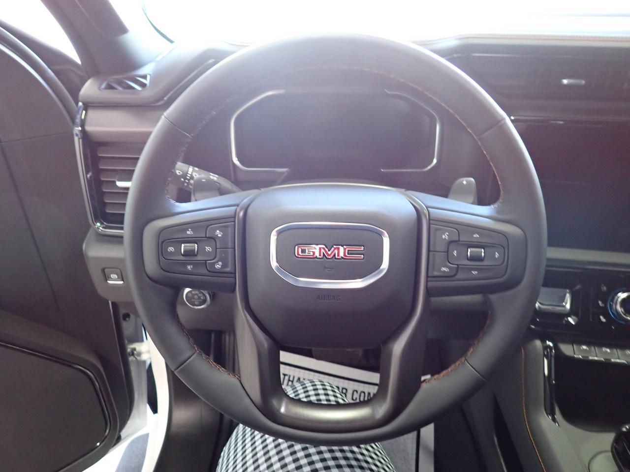 2026 GMC Sierra 1500 AT4 4WD CREW CAB LEATHR NAVI SUNROOF Listowel ON