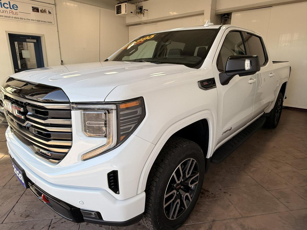 2026 GMC Sierra 1500 AT4 4WD CREW CAB LEATHR NAVI SUNROOF Listowel ON