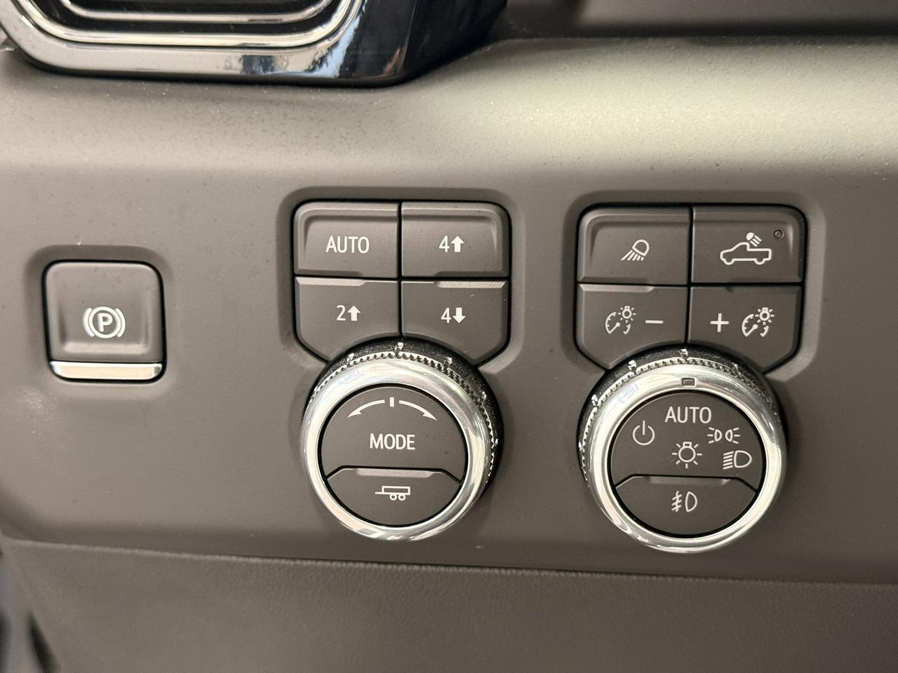 2026 GMC Sierra 1500 AT4 4WD CREW CAB LEATHR NAVI SUNROOF Listowel ON