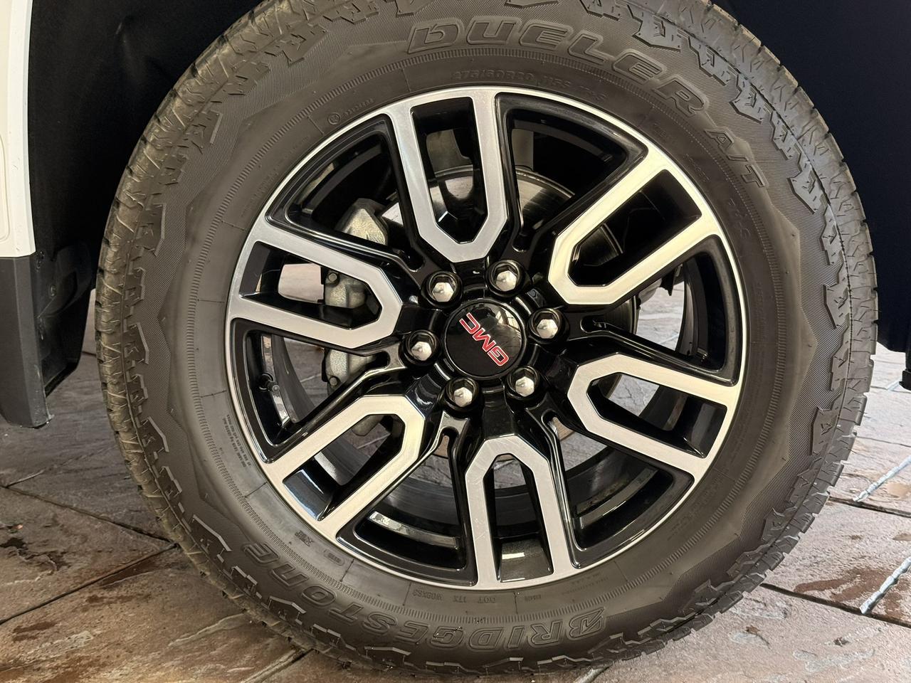 2026 GMC Sierra 1500 AT4 4WD CREW CAB LEATHR NAVI SUNROOF Listowel ON