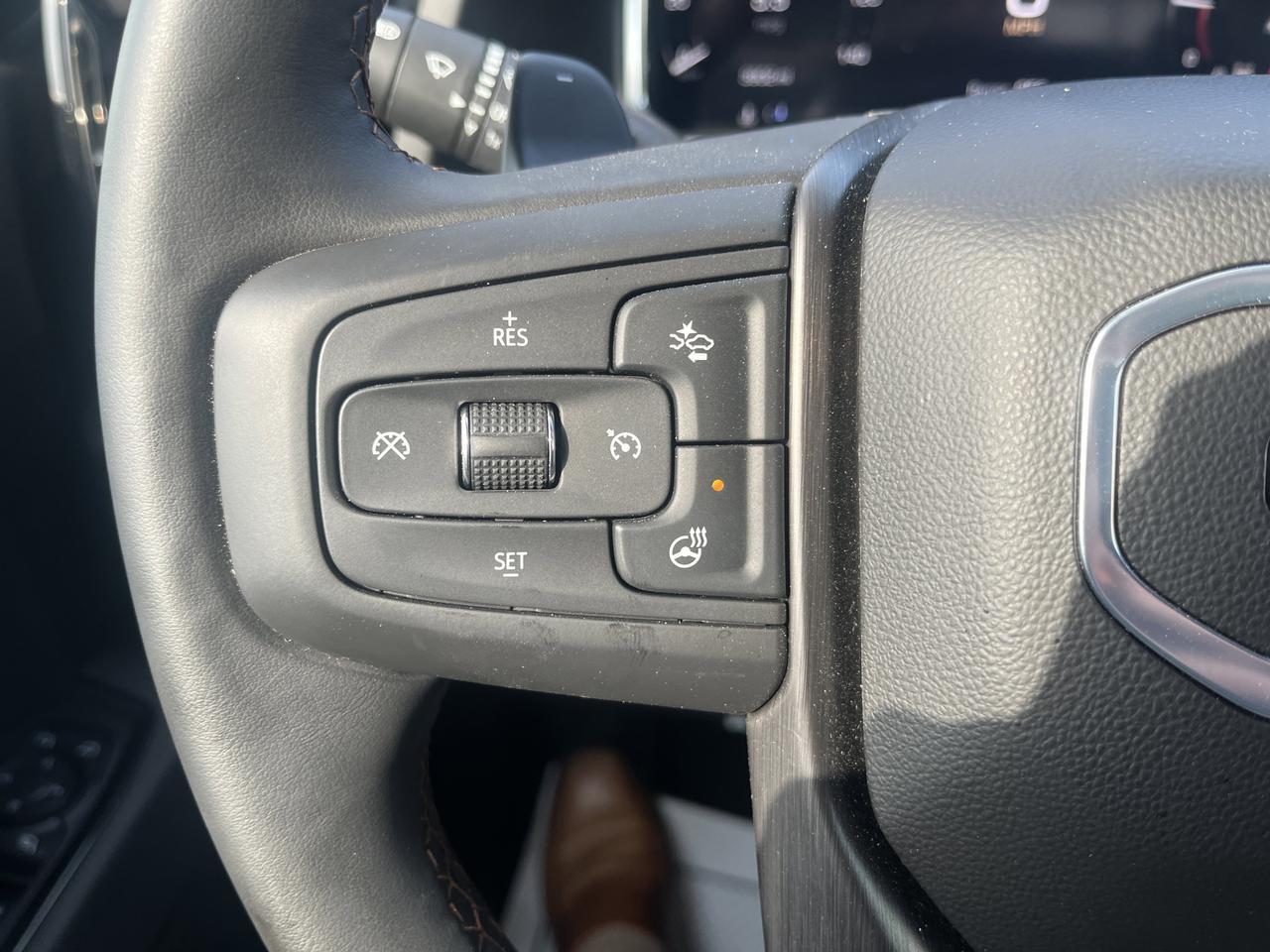 2026 GMC Sierra 1500 AT4 Crew Cab 4WD 3.0L DuramaxDiesel Premium TechnologyPkgs w/Sunroof BedViewCamera RrCamMirror Saukville WI