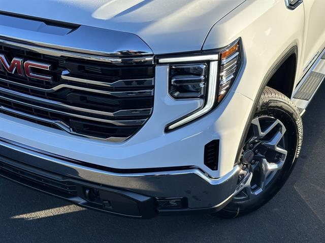 2026 GMC Sierra 1500 Crew Cab, Short Bed, SLT, 4WD