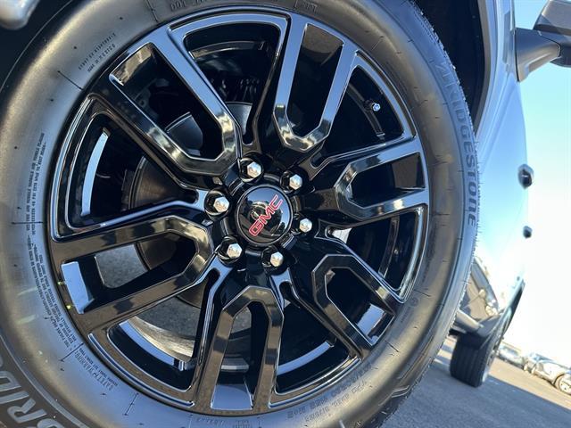 2026 GMC Sierra 1500 Crew Cab, Standard Bed, Elevation, 4WD