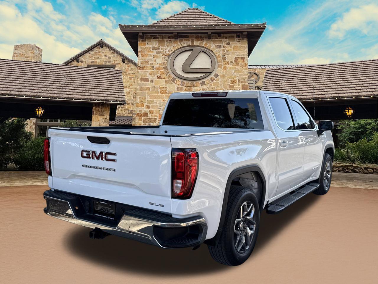 2026 GMC Sierra 1500 SLE