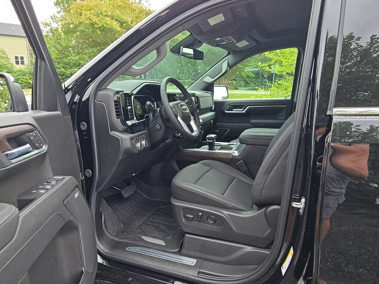 2026 GMC Sierra 1500 SLT Fredericksburg VA