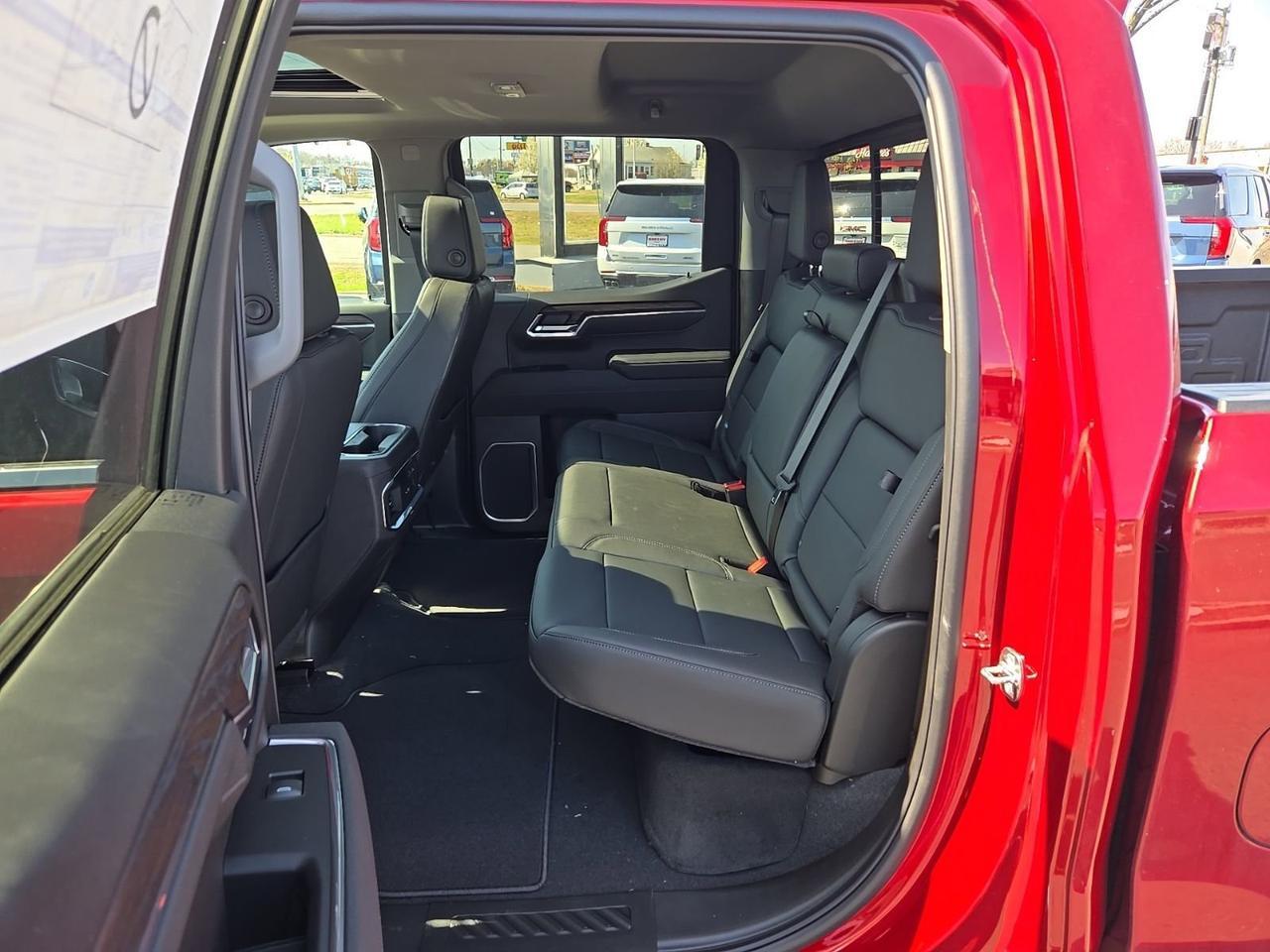 2026 GMC Sierra 1500 SLT Fredericksburg VA