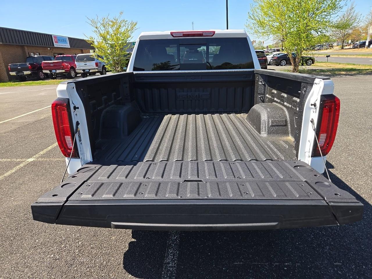 2026 GMC Sierra 1500 SLT Fredericksburg VA