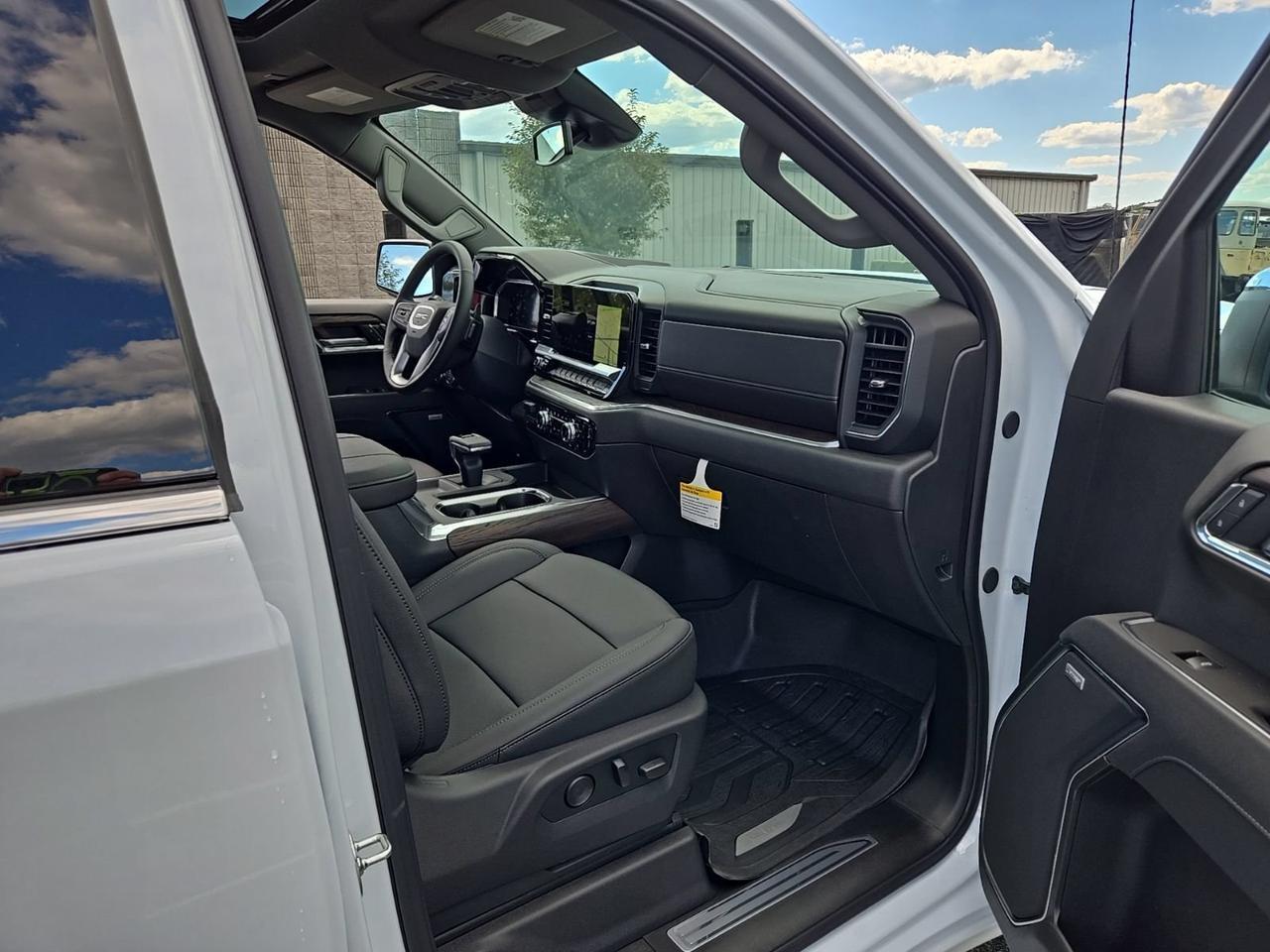 2026 GMC Sierra 1500 SLT Fredericksburg VA