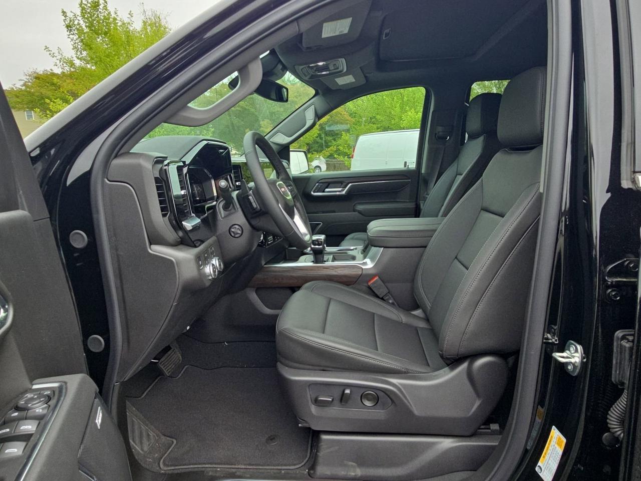 2026 GMC Sierra 1500 SLT Fredericksburg VA