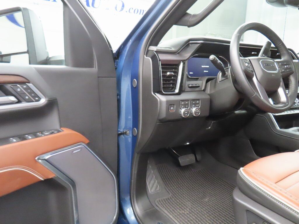 2026 GMC Sierra 2500HD 4x4 Crew Cab Denali Ultimate Fond du Lac WI