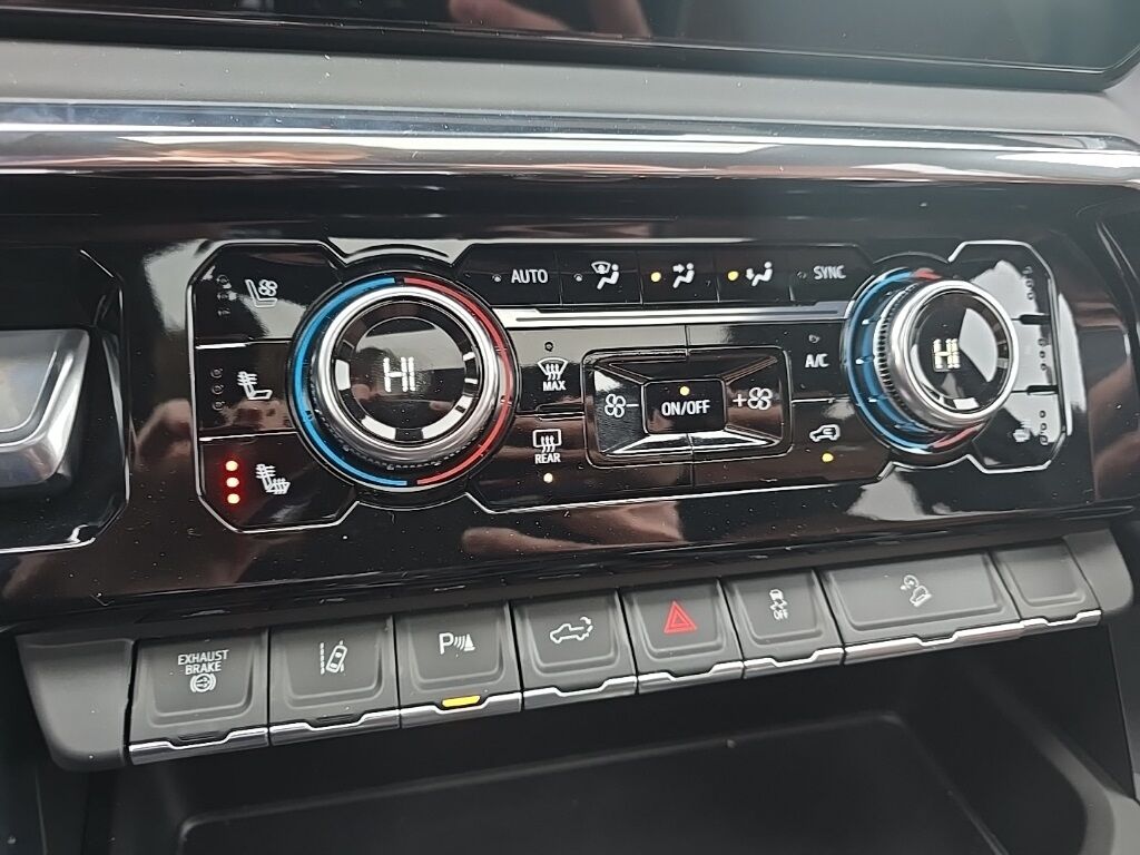 2026 GMC Sierra 2500HD 4x4 Crew Cab Denali Ultimate Fond du Lac WI