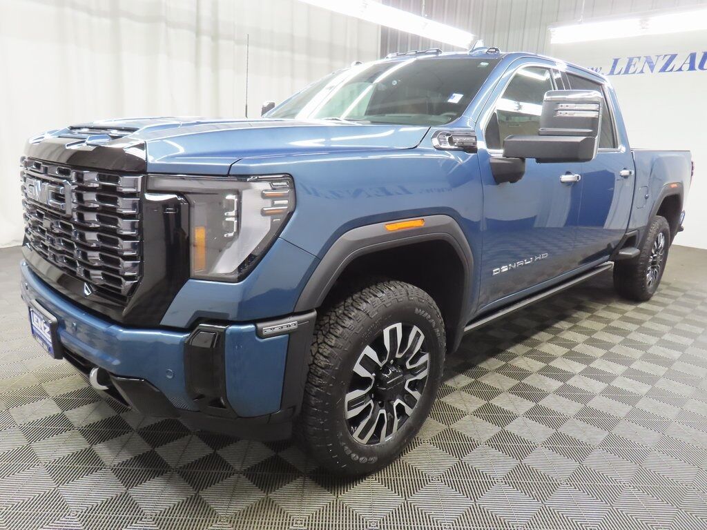 2026 GMC Sierra 2500HD 4x4 Crew Cab Denali Ultimate Fond du Lac WI
