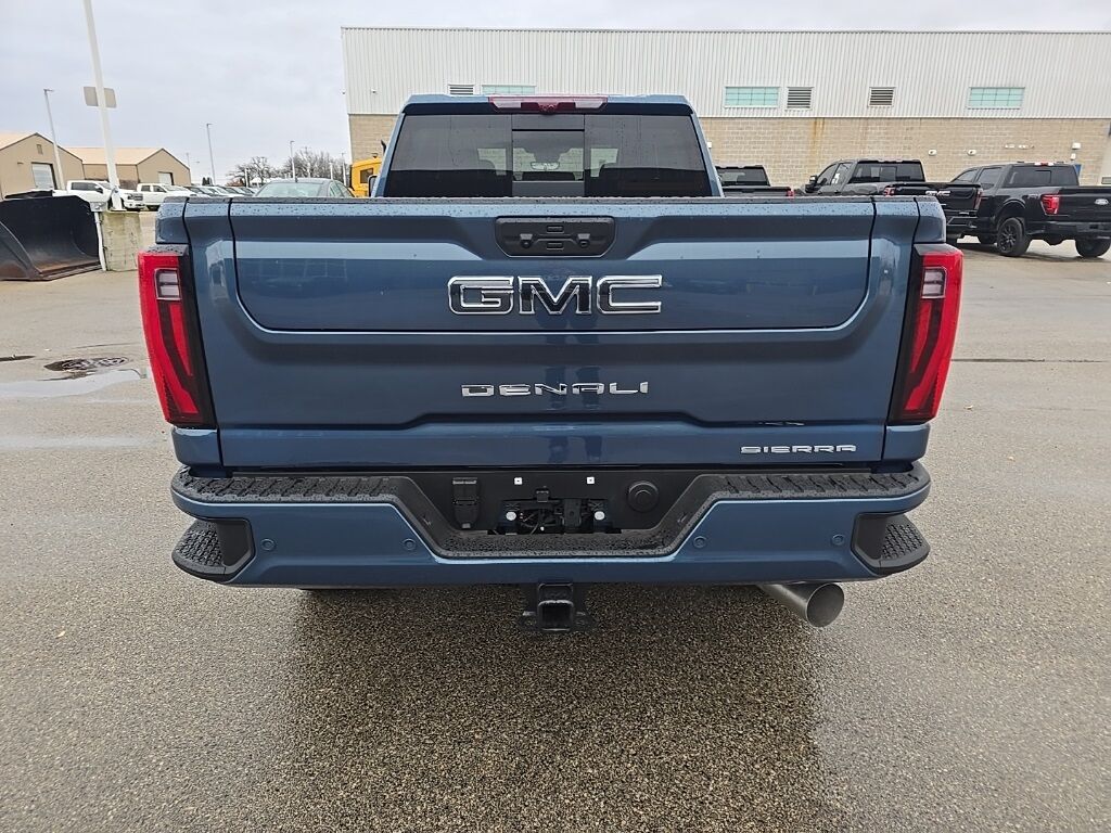 2026 GMC Sierra 2500HD 4x4 Crew Cab Denali Ultimate Fond du Lac WI