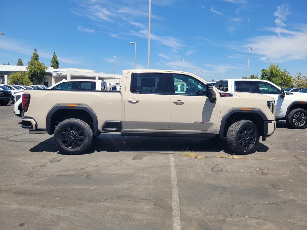 2026 GMC Sierra 2500HD AT4