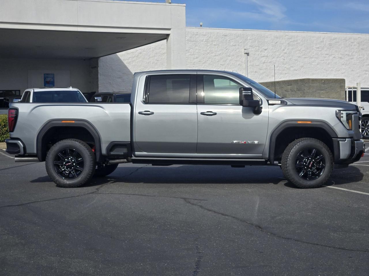 2026 GMC Sierra 2500HD AT4