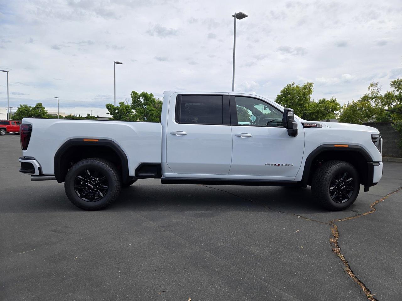 2026 GMC Sierra 2500HD AT4