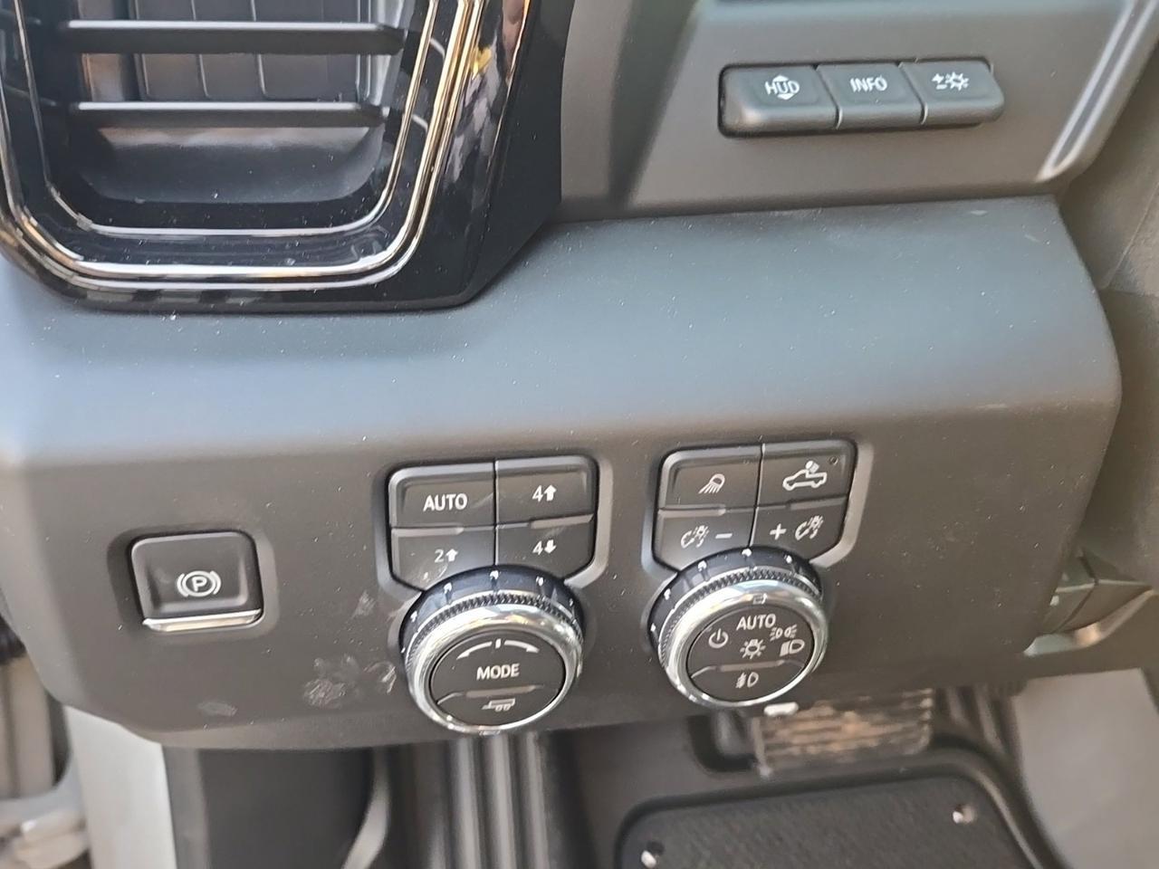 2026 GMC Sierra 2500HD AT4 Fredericksburg VA