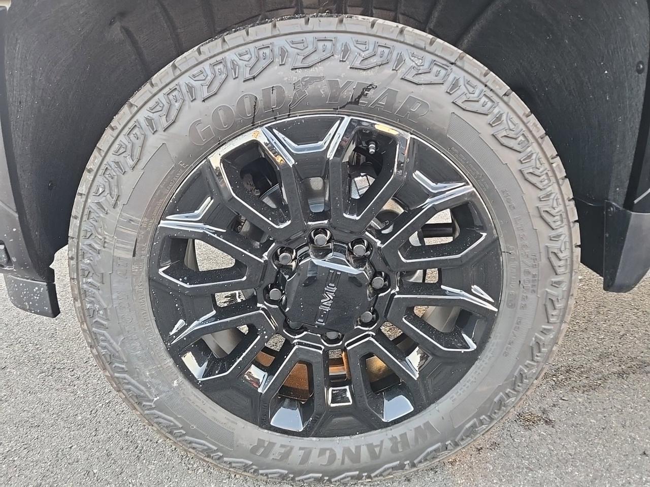 2026 GMC Sierra 2500HD AT4 Fredericksburg VA