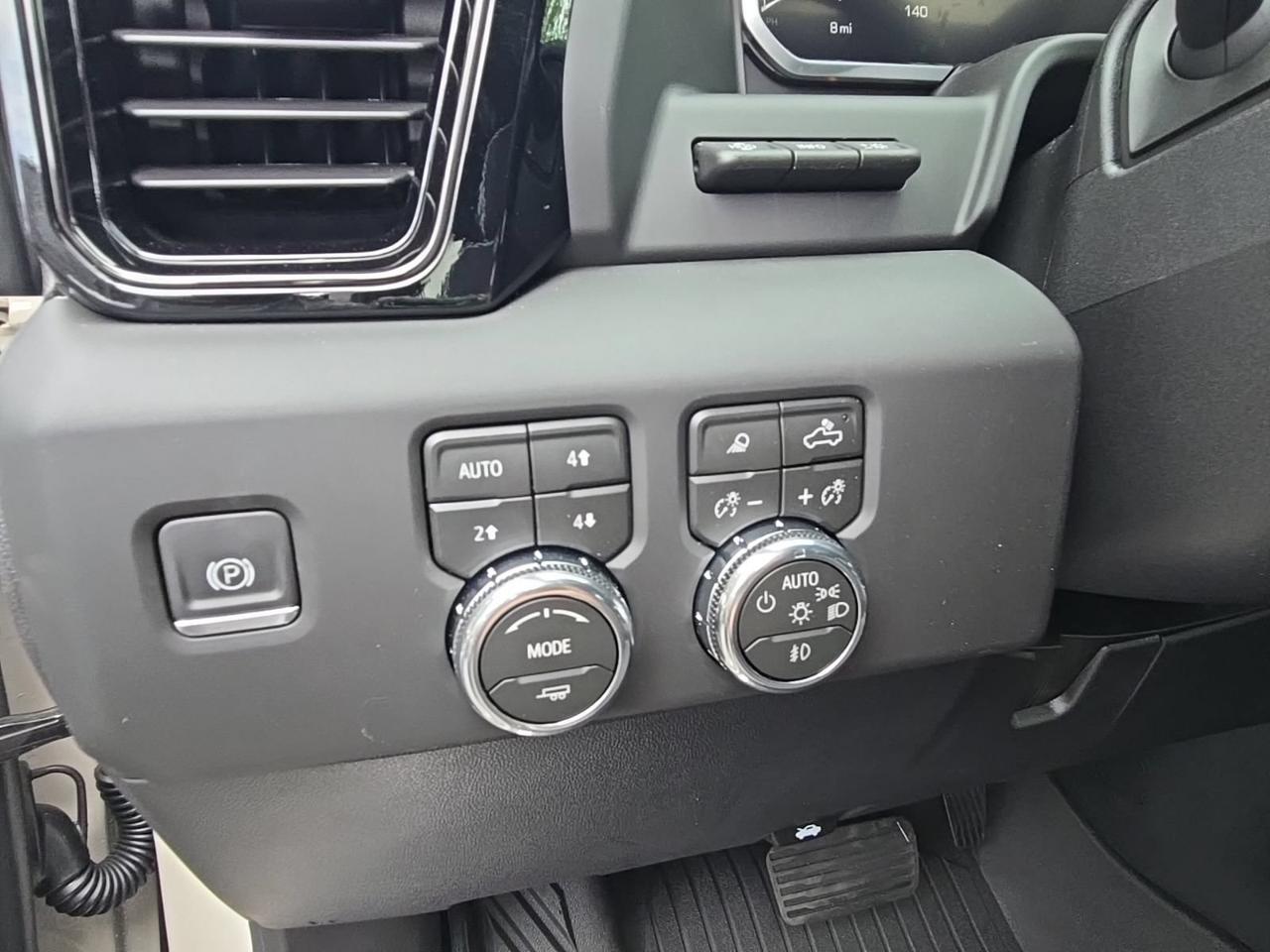 2026 GMC Sierra 2500HD AT4X Fredericksburg VA