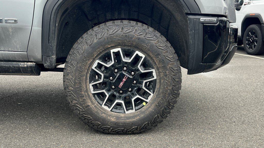 2026 GMC Sierra 2500HD AT4X Fredericksburg VA