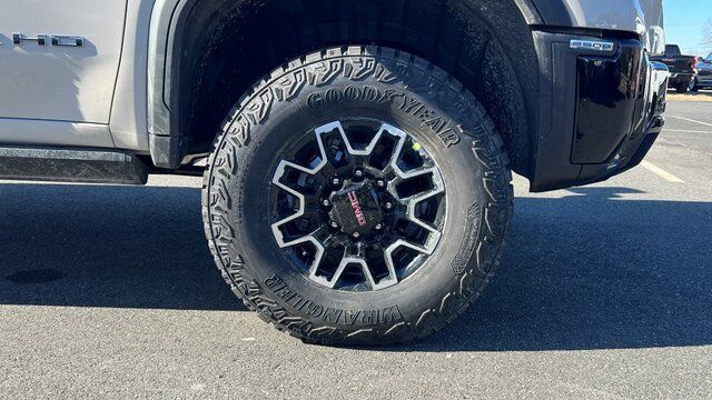 2026 GMC Sierra 2500HD AT4X Fredericksburg VA