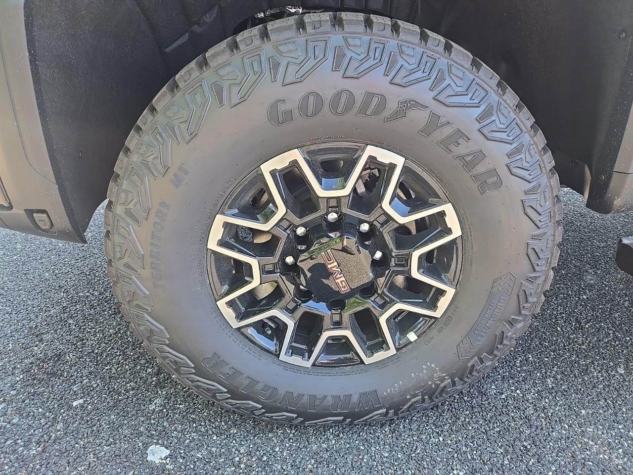 2026 GMC Sierra 2500HD AT4X Fredericksburg VA