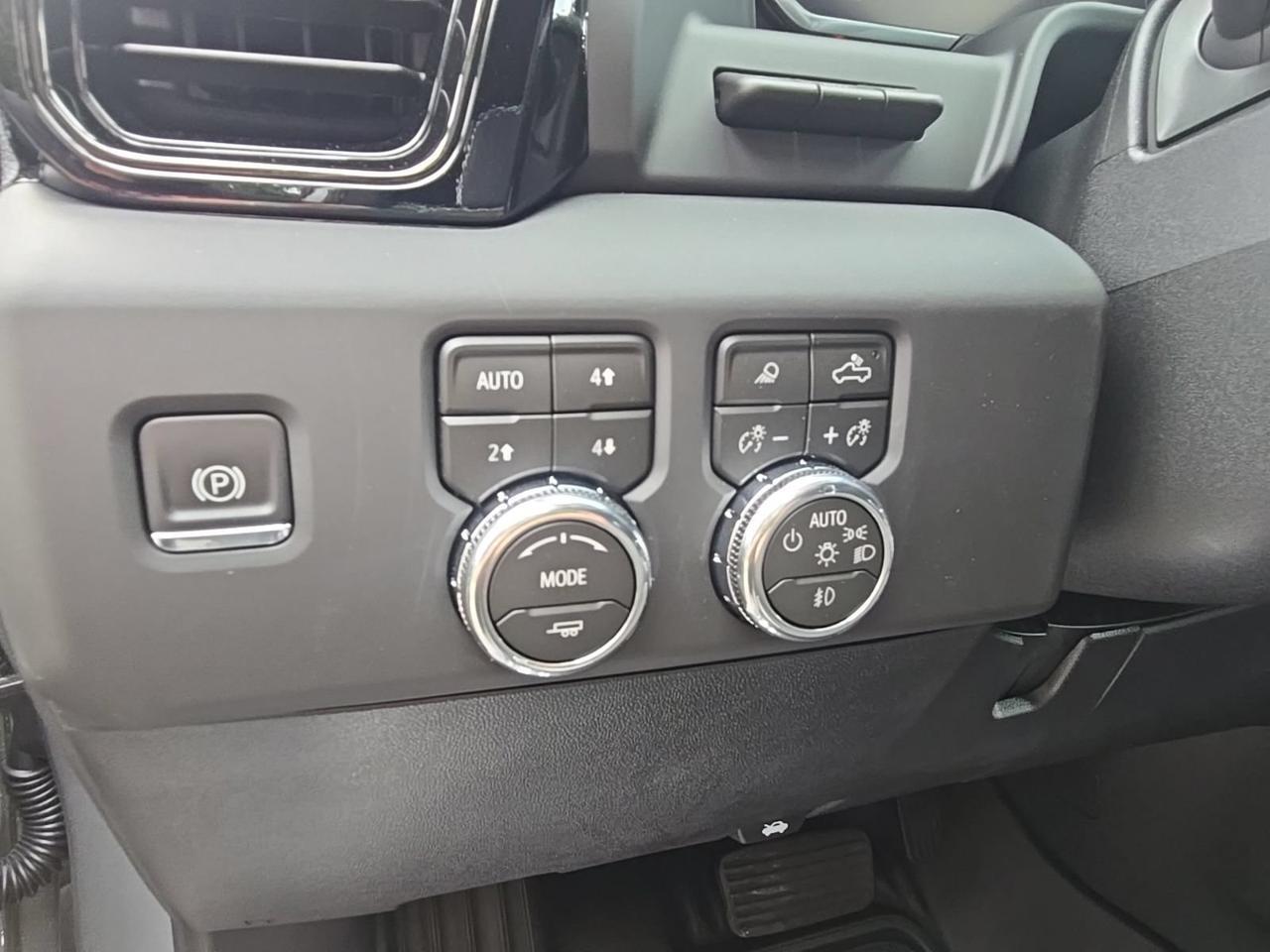 2026 GMC Sierra 2500HD AT4X Fredericksburg VA