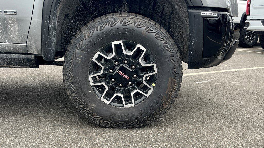 2026 GMC Sierra 2500HD AT4X Fredericksburg VA