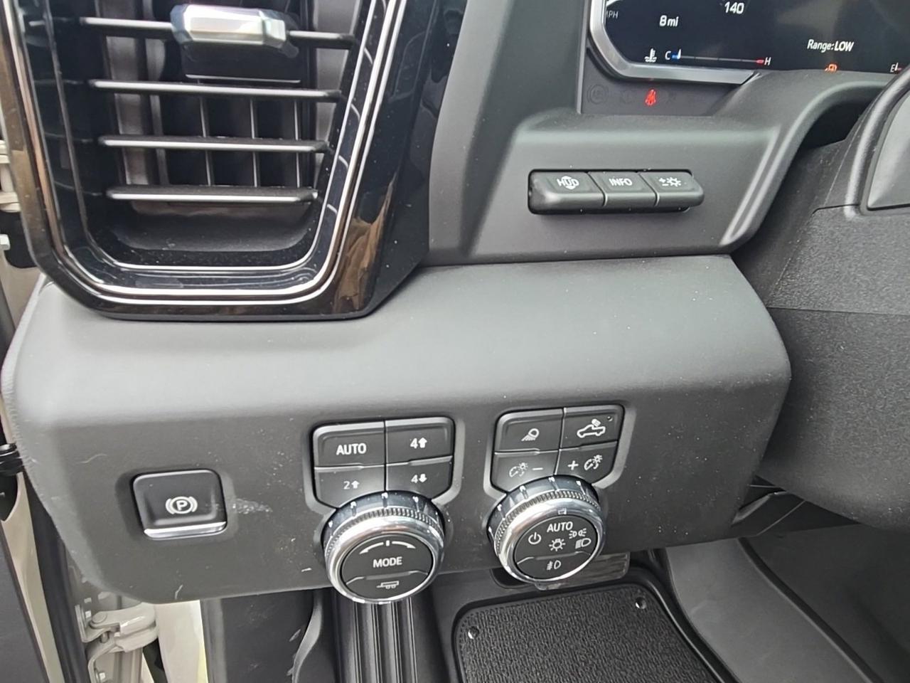 2026 GMC Sierra 2500HD AT4X Fredericksburg VA