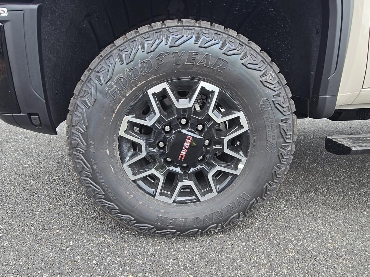 2026 GMC Sierra 2500HD AT4X Fredericksburg VA