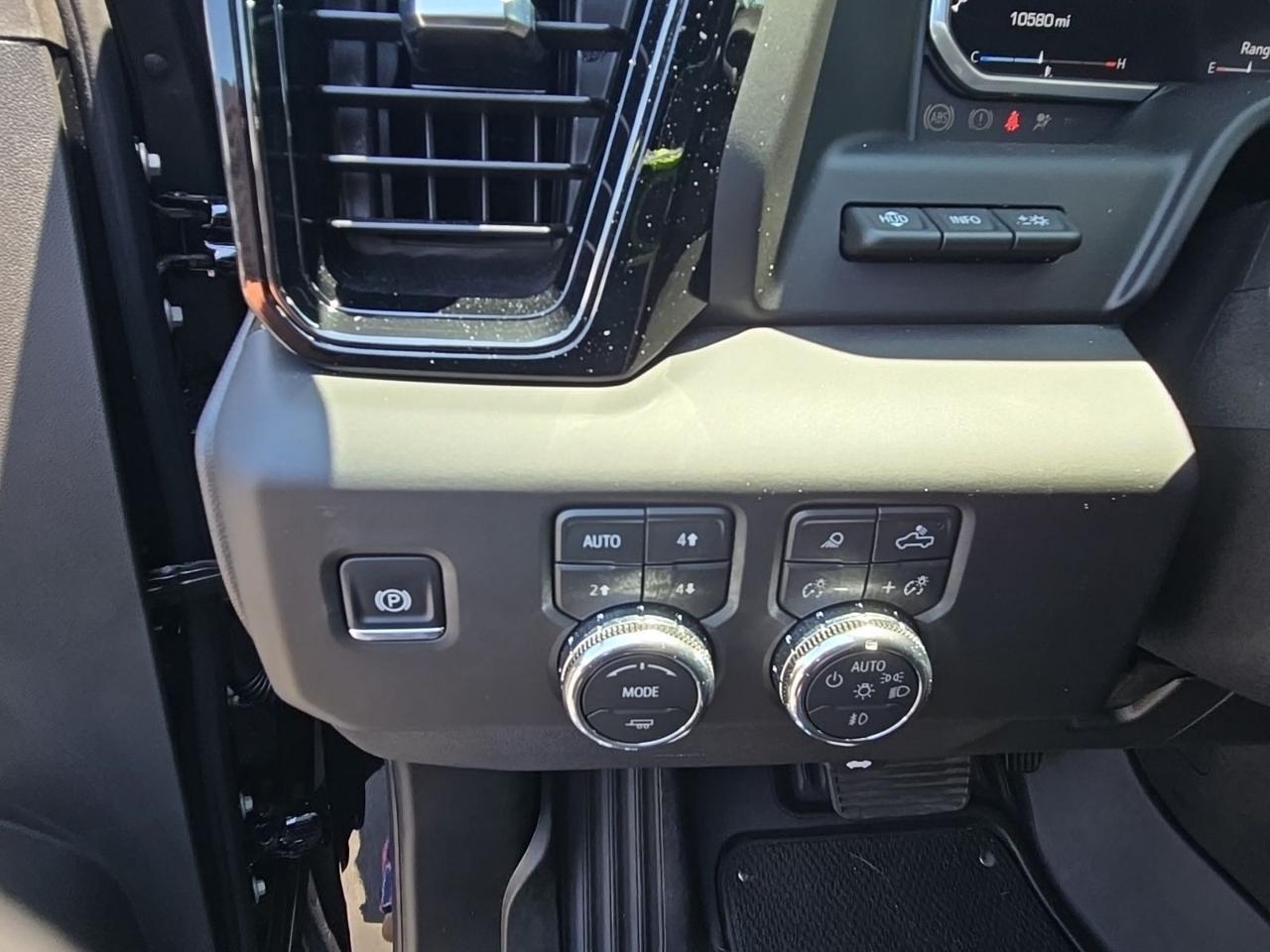 2026 GMC Sierra 2500HD AT4X Fredericksburg VA
