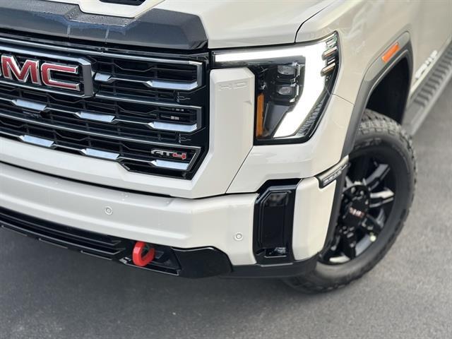 2026 GMC Sierra 2500HD Crew Cab, Standard Bed, AT4, 4WD