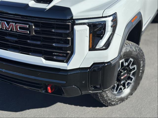 2026 GMC Sierra 2500HD Crew Cab, Standard Bed, AT4X, 4WD