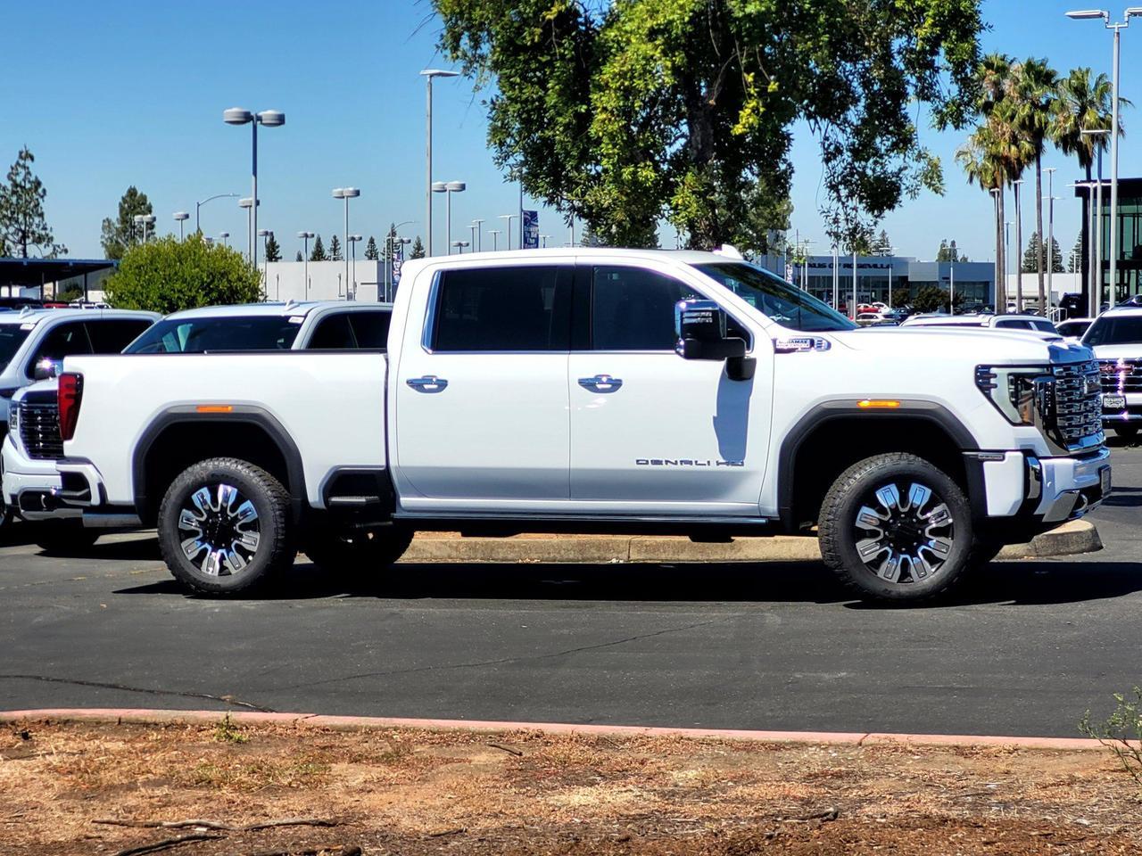 2026 GMC Sierra 2500HD Denali