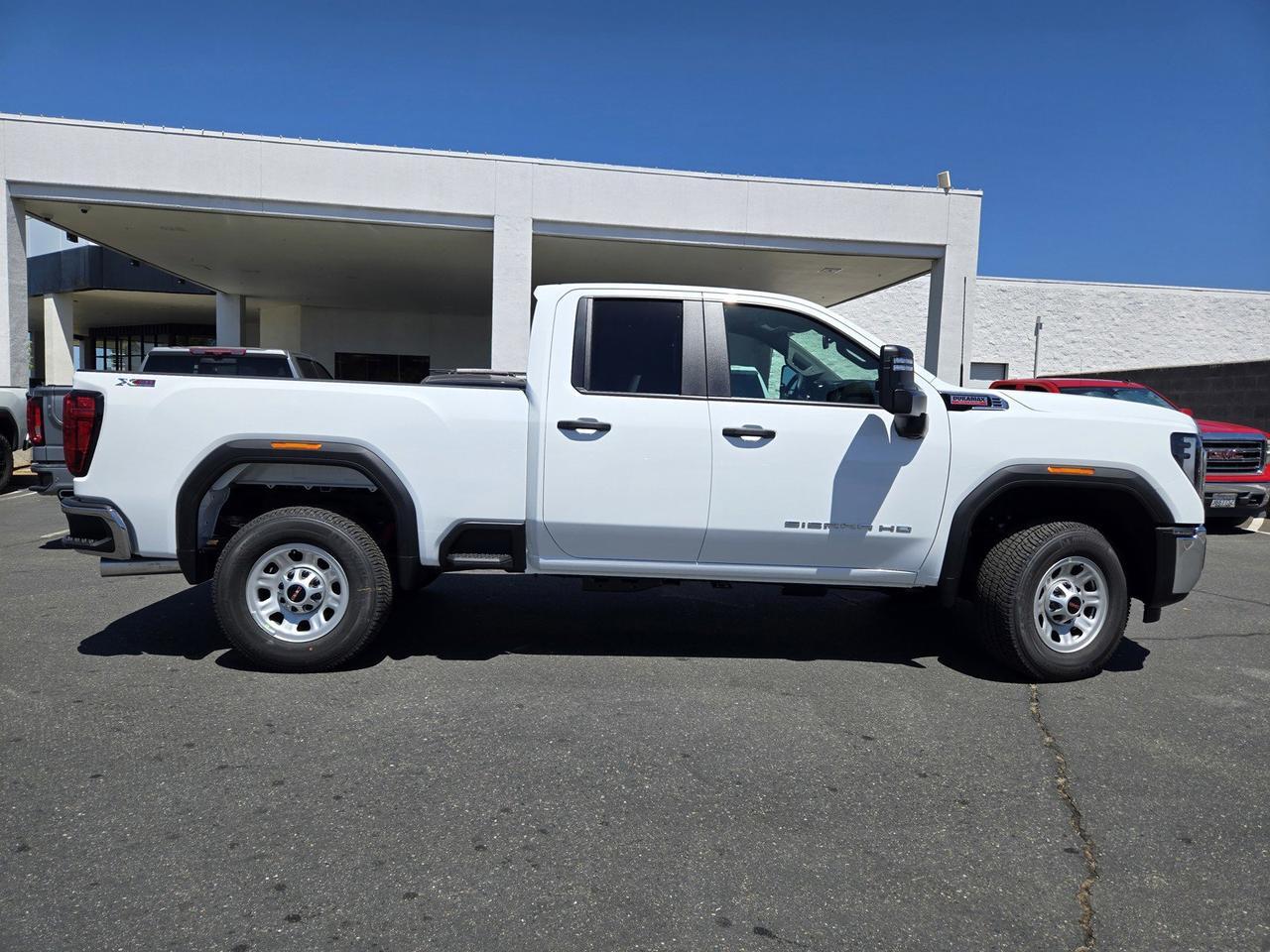 2026 GMC Sierra 2500HD Pro