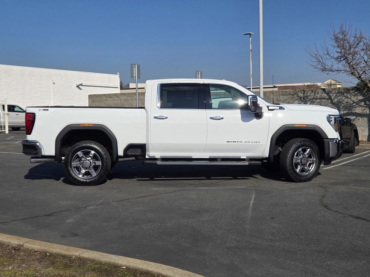 2026 GMC Sierra 2500HD SLT