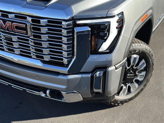 2026 GMC Sierra 3500HD 4WD CREW 159&quot;