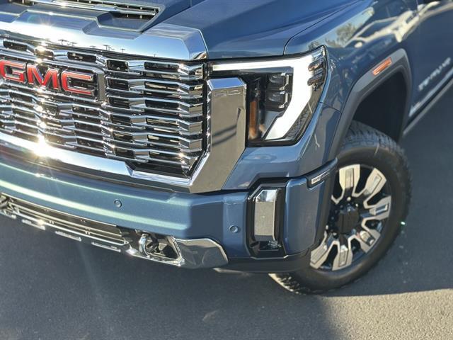 2026 GMC Sierra 3500HD 4WD CREW 159&quot;