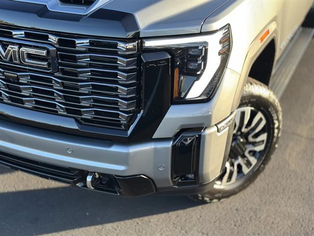 2026 GMC Sierra 3500HD Crew Cab, Long Bed, Denali Ultimate, 4WD