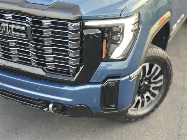2026 GMC Sierra 3500HD Crew Cab, Long Bed, Denali Ultimate, 4WD