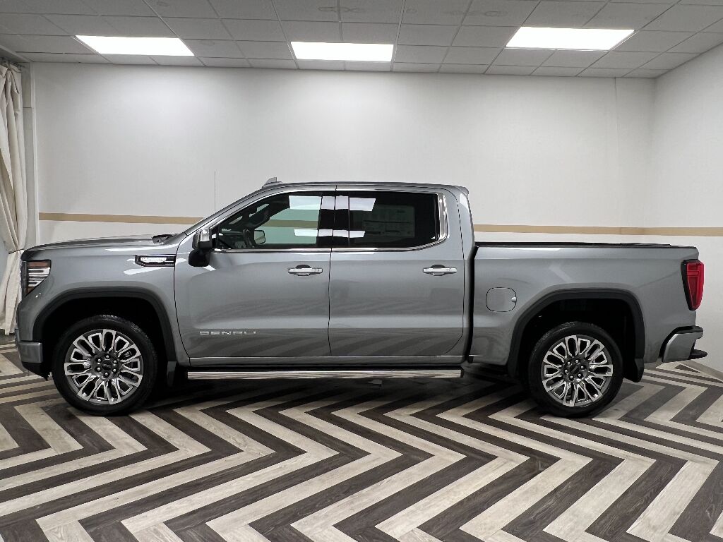 2026 GMC Sierra Denali Ultimate Gasoline
