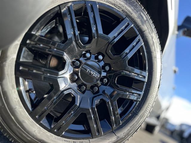 2026 GMC Sierra EV E4WD CREW DENALI