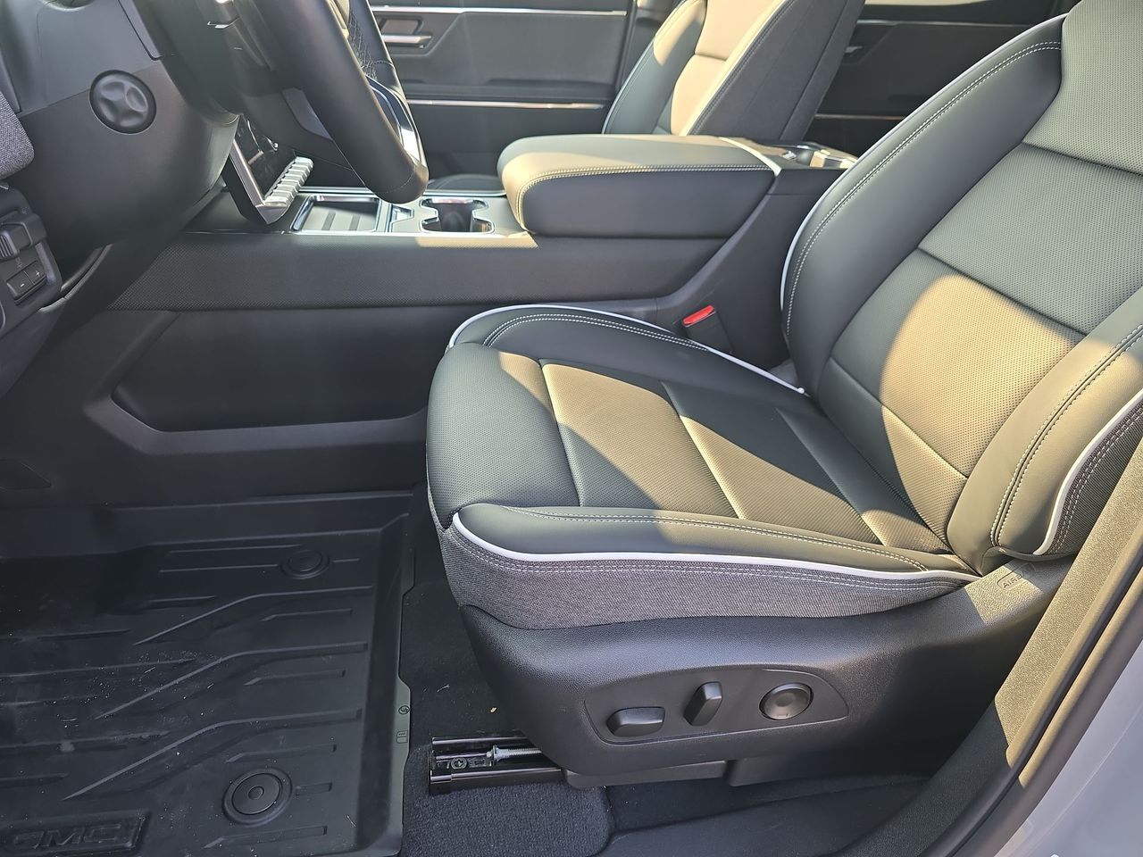 2026 GMC Sierra EV Elevation Columbus OH