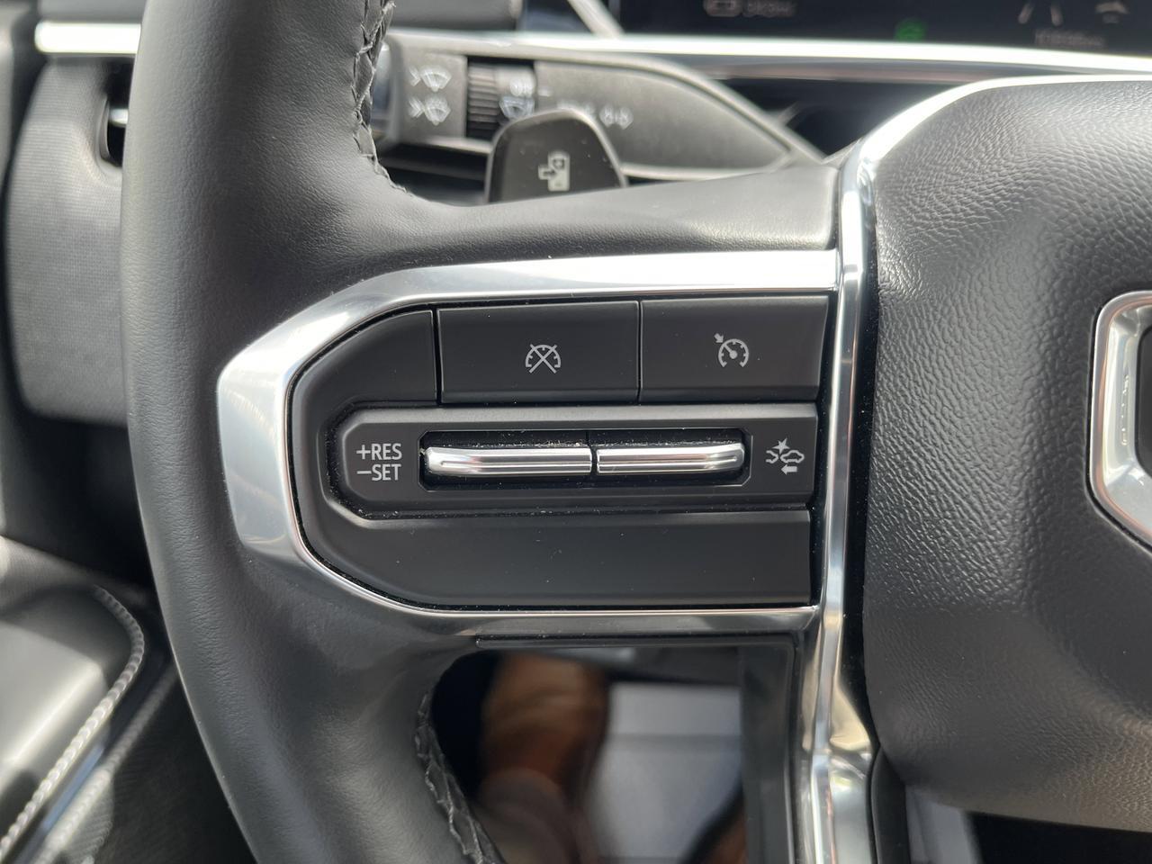 2026 GMC Sierra EV Elevation Extended Range e4WD Premium TechPkgs w/22s Multi-ProTailgate Spray-OnBedliner AdptvCrz Saukville WI