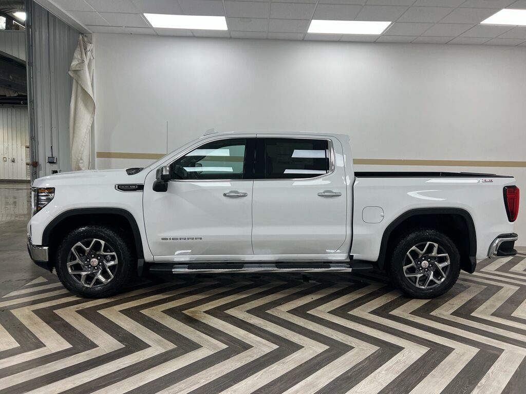 2026 GMC Sierra SLT