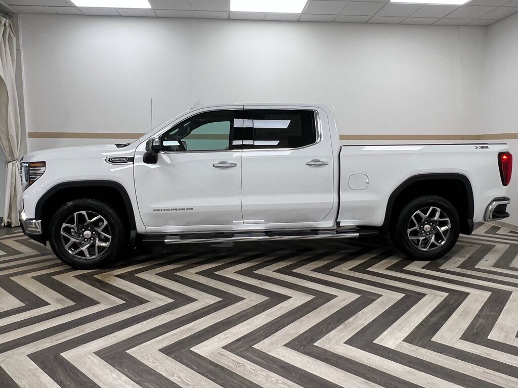 2026 GMC Sierra SLT