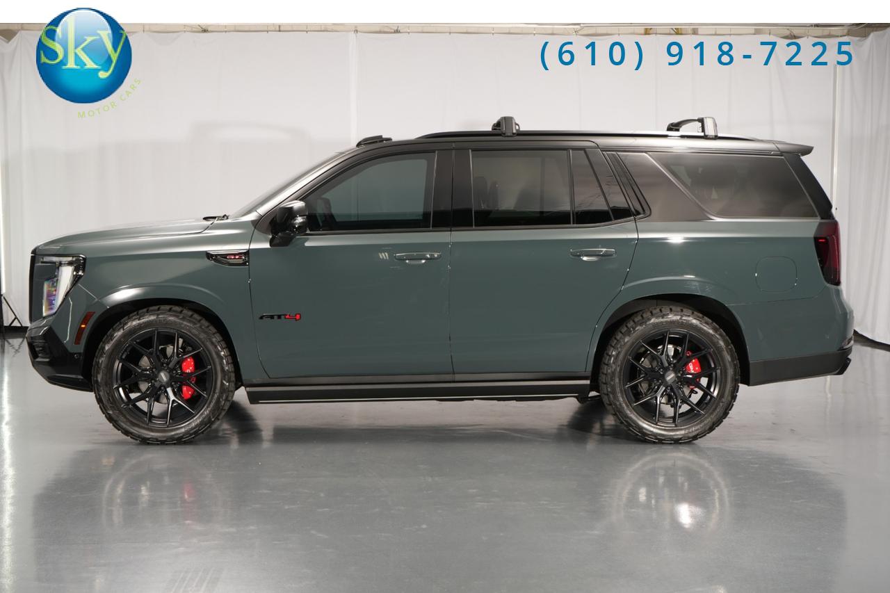 2026 GMC Yukon 4WD AT4 Ultimate Night Vision + 22-in Vossen Wheels