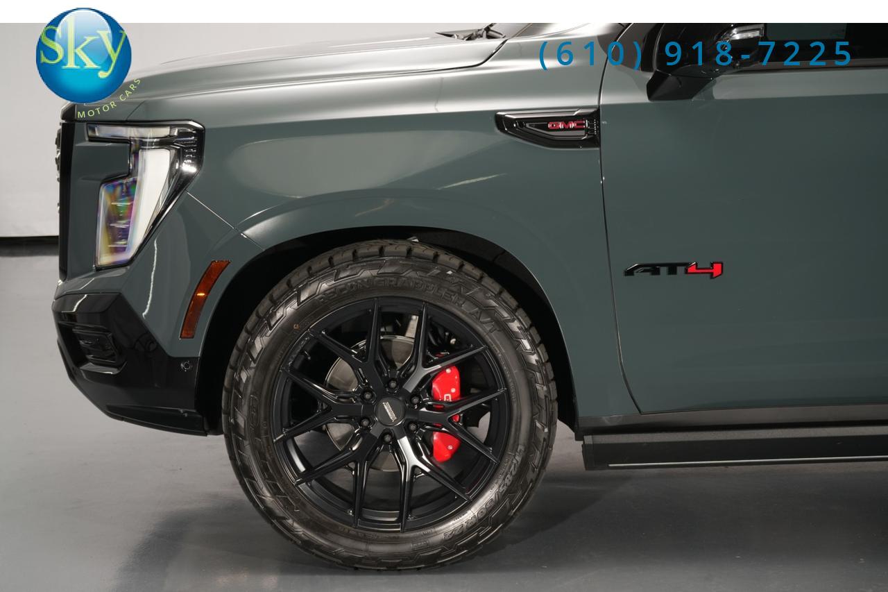 2026 GMC Yukon 4WD AT4 Ultimate Night Vision + 22-in Vossen Wheels