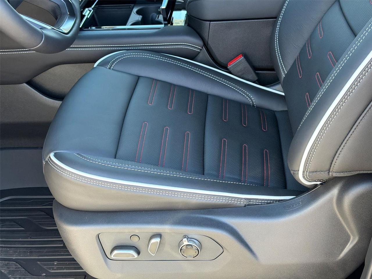 2026 GMC Yukon AT4 Ultimate Hagerstown MD