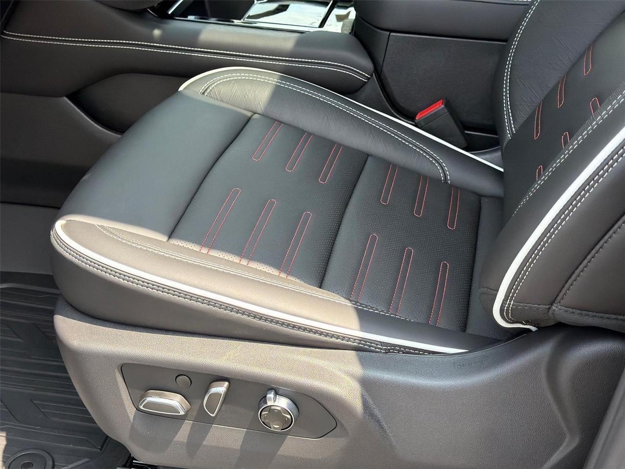 2026 GMC Yukon AT4 Ultimate Hagerstown MD